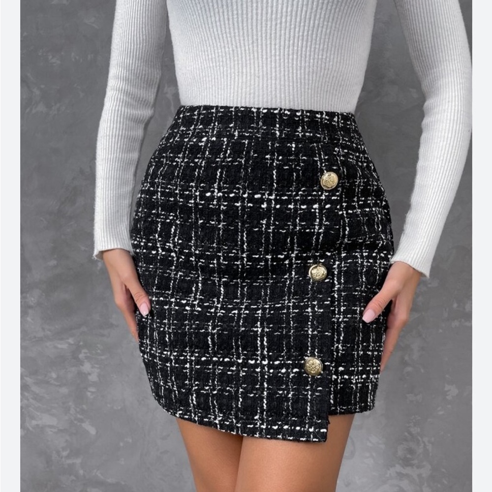 Black Plaid Pearl Button Mini Skirt